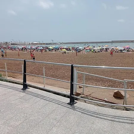 At Plaza Constitucion A 100m De La Playa